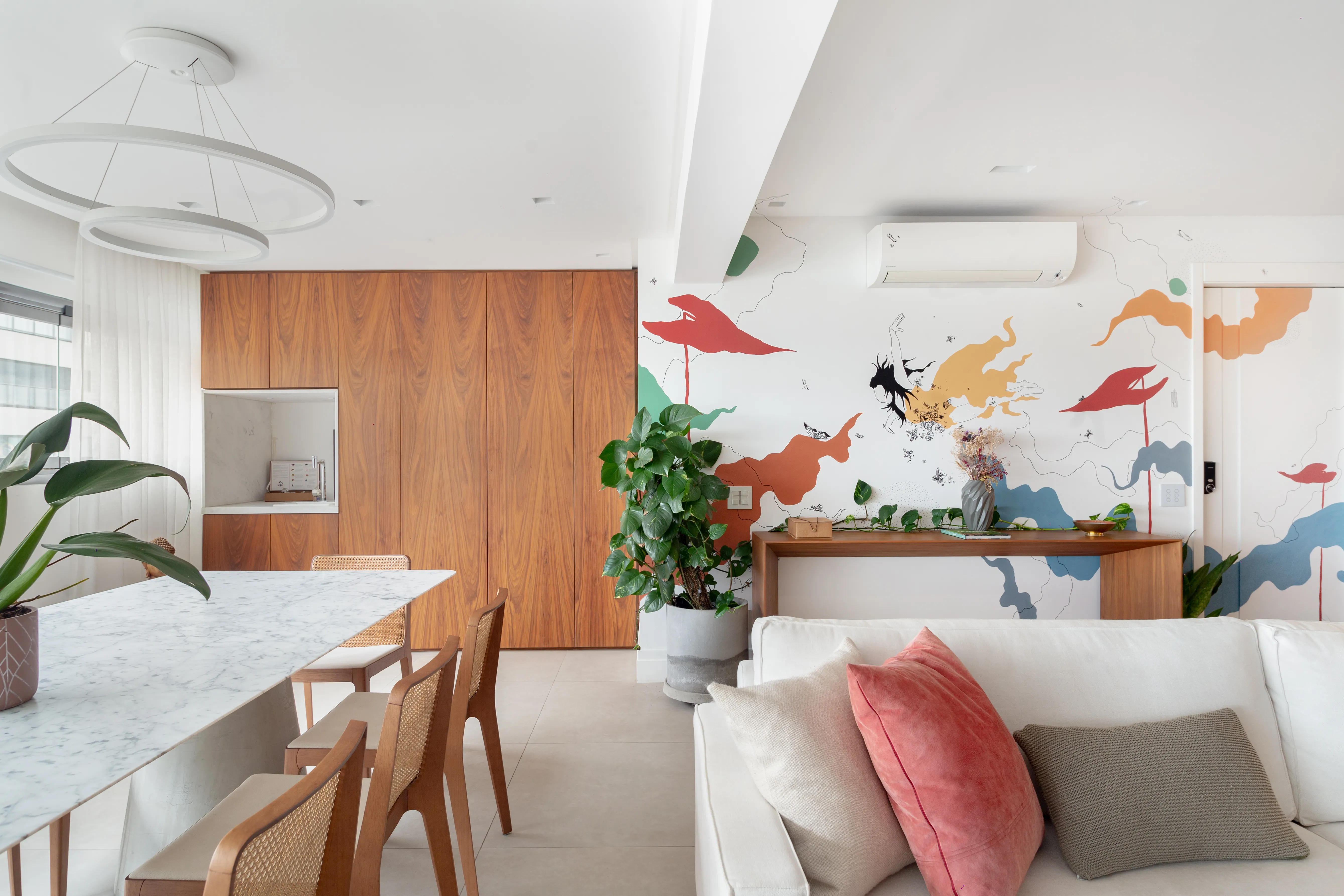 Espaço residencial com decoração contemporânea e texturas harmoniosas - Fotografia de arquitetura por Pâmela Wille